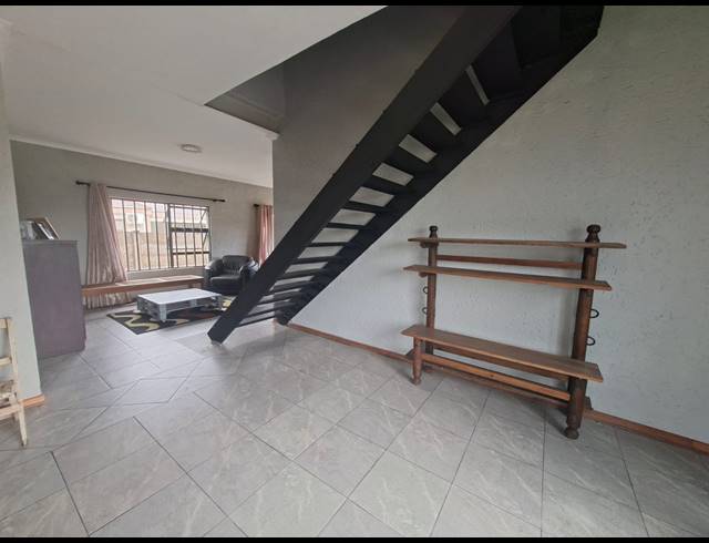 4 BEDROOM HOUSE FOR SALE IN RIVERSDALE
